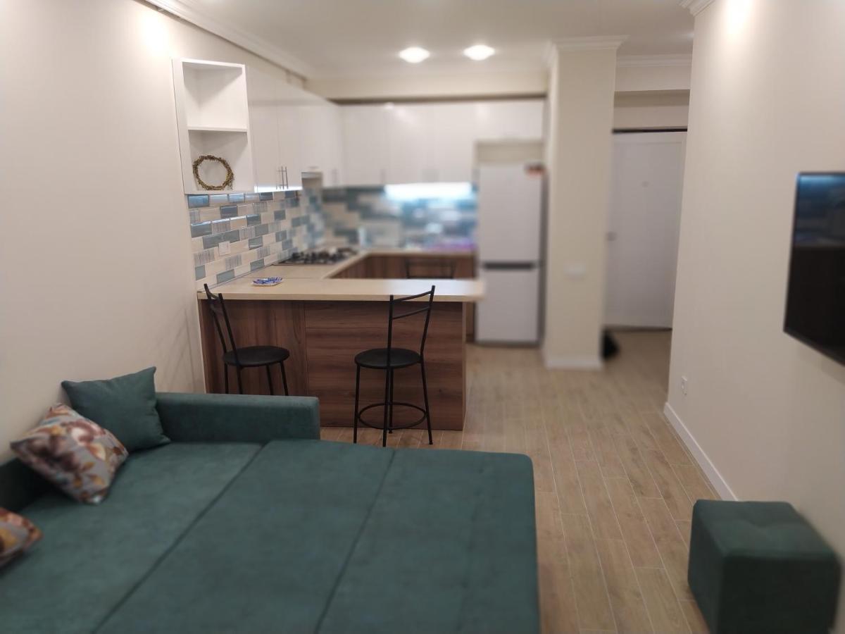 Apartment In Yerevan City Center, Pushkin Eksteriør bilde